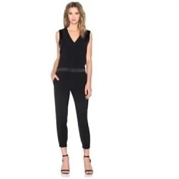 Vince Navy Blue Pintuck Jumpsuit Size 4 Sleeveless Slim Leg V Neck Cuffed Ankle - Picture 1 of 13